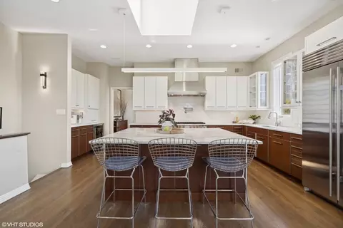 2122 N Hudson Ave, Chicago, IL 60614 photo 15