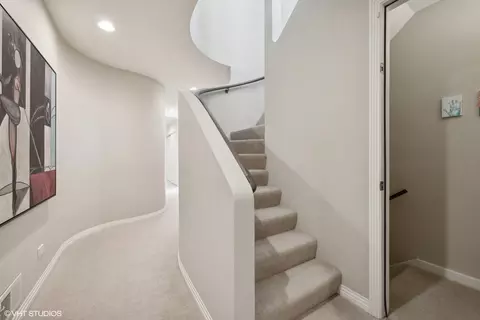 2122 N Hudson Ave, Chicago, IL 60614 photo 23