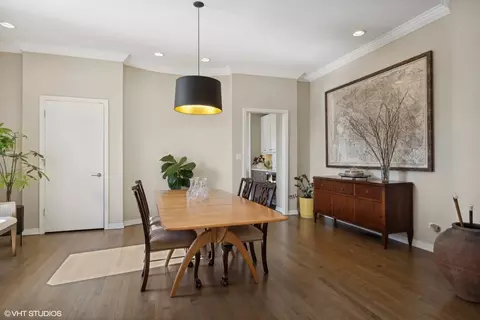 2122 N Hudson Ave, Chicago, IL 60614 photo 13