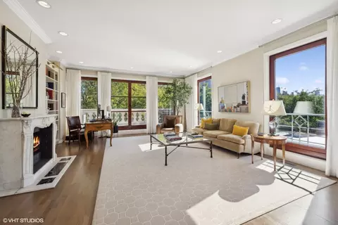 2122 N Hudson Ave, Chicago, IL 60614 photo 3