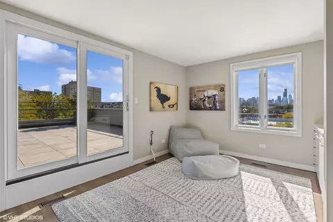 2122 N Hudson Ave, Chicago, IL 60614 photo 37