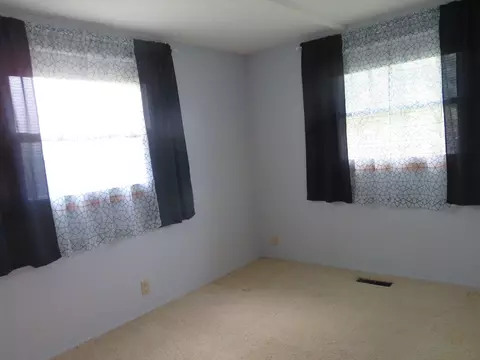 Bedroom - 321 Maple Dr, Morris, IL 60450 photo 5 of 7