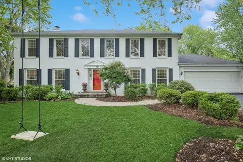 125 Hilltop Ave, Barrington, IL 60010