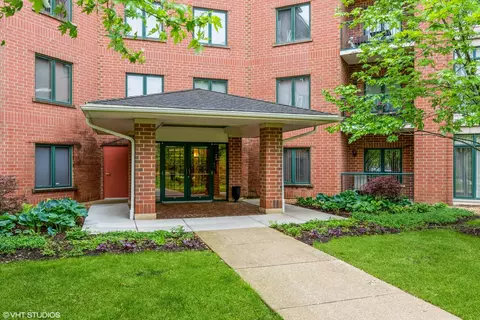 865 E 22nd St #428, Lombard, IL 60148