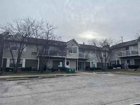 525 E Jefferson St #1A, Bensenville, IL 60106