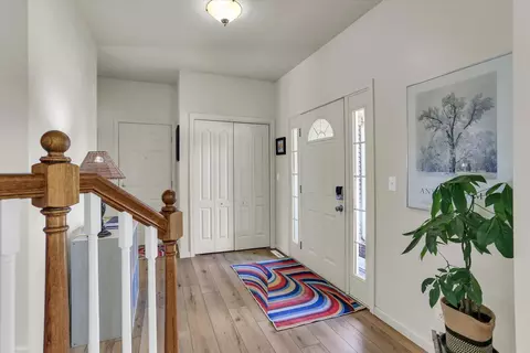 Entry Way - 2501 Pinehurst Dr, Champaign, IL 61822 photo 4 of 4