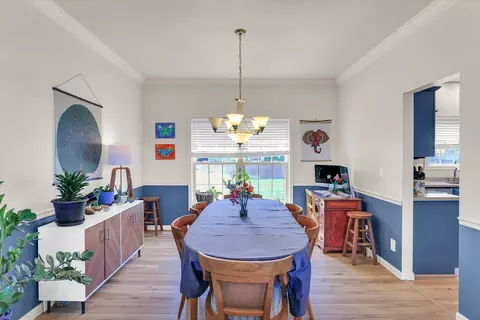 Dining - 2501 Pinehurst Dr, Champaign, IL 61822 photo 2 of 3