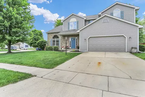 Exterior - 2501 Pinehurst Dr, Champaign, IL 61822 photo 6 of 13