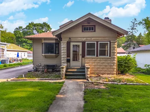 217 W Moulton St, Pontiac, IL 61764