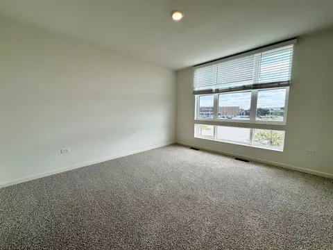 371 Summit Cir, Lombard, IL 60148 photo 12