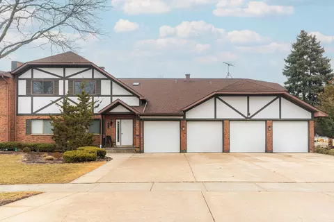 405 Walters Ln #2A, Itasca, IL 60143