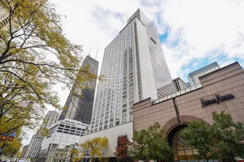 777 N Michigan Ave #2404, Chicago, IL 60611