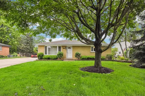 4 N221 7th Ave, Addison, IL 60101 photo 2