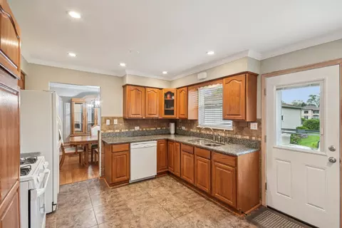 4 N221 7th Ave, Addison, IL 60101 photo 11