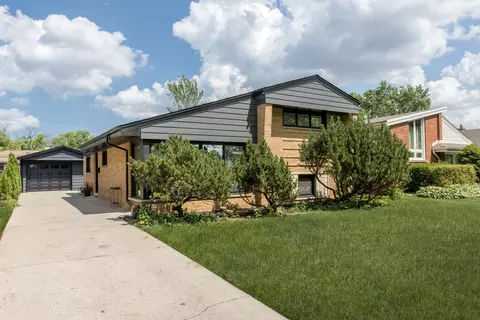 1033 N Knight Ave, Park Ridge, IL 60068
