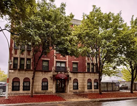 6324 S Kimbark Ave #404, Chicago, IL 60637