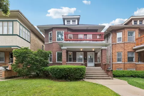 217 S Oak Park Ave, Oak Park, IL 60302