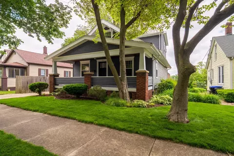 410 Beecher St, Bloomington, IL 61701 photo 40
