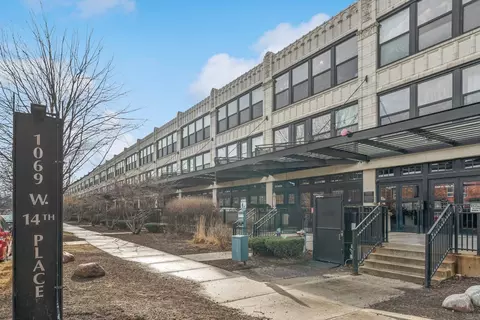 1069 W 14th Pl #333, Chicago, IL 60608