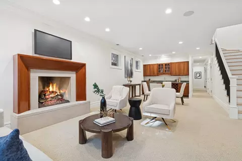 3823 N Wayne Ave, Chicago, IL 60613 photo 34