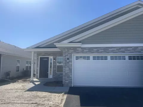 554 Fuller Ln, Belvidere, IL 61008