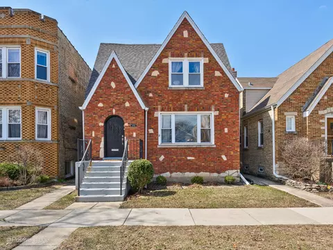 5712 N Meade Ave, Chicago, IL 60646