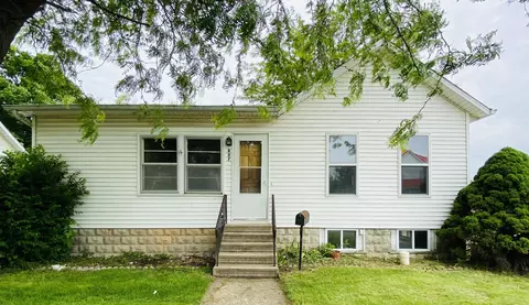 807 W Washington St, Pontiac, IL 61764