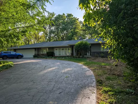 11868 Warblers Way, Roscoe, IL 61073
