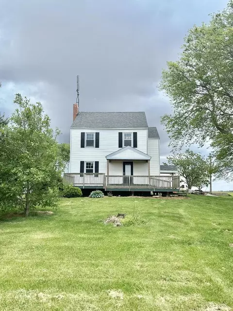 2579 N 900 East Rd, Mansfield, IL 61854