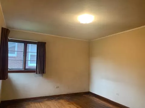 Bedroom - 321 E Washington St, Ottawa, IL 61350 photo 1 of 4