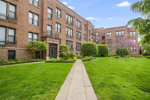 626 Judson Ave #3, Evanston, IL 60202