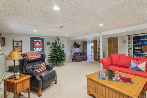 554 Baintree Rd, Davis, IL 61019 photo 32