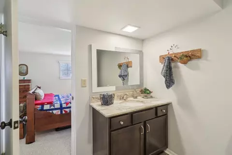 554 Baintree Rd, Davis, IL 61019 photo 37