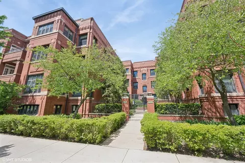 654 W Aldine Ave #2L, Chicago, IL 60657