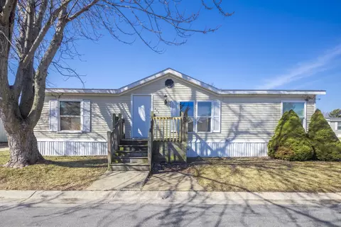 285 Park Ln, Sauk Village, IL 60411