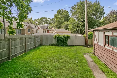 Exterior - 3413 N Schultz Dr, Lansing, IL 60438 photo 3 of 4