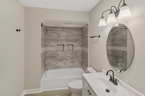 Bath - 3413 N Schultz Dr, Lansing, IL 60438 photo 1 of 2