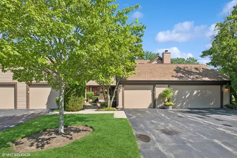1502 Anderson Ln, Buffalo Grove, IL 60089