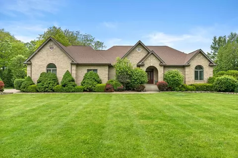 8600 Beall St, Dyer, IN 46311