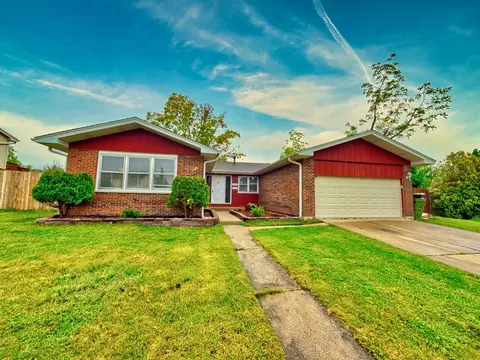 7410 162nd St, Tinley Park, IL 60477