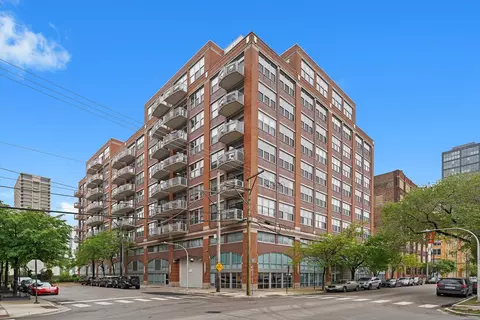 933 W Van Buren St #320, Chicago, IL 60607