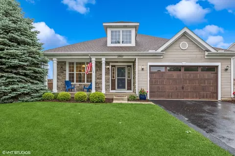 2907 Grande Trl, Yorkville, IL 60560