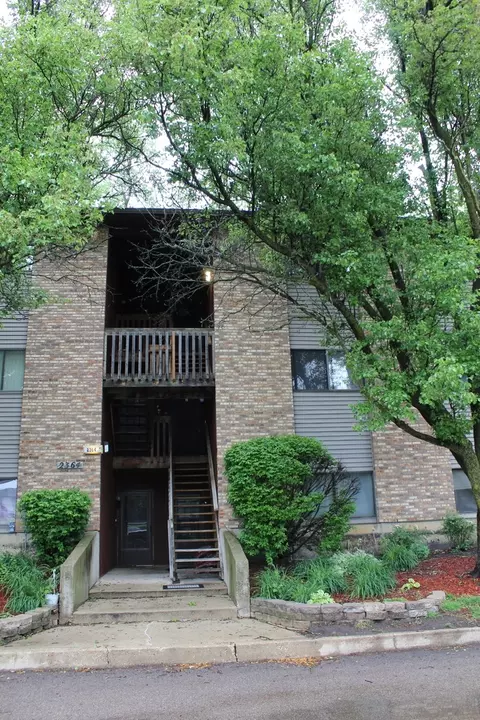 2364 South St #C, Elgin, IL 60123
