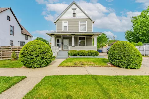 913 N 8th Ave, Maywood, IL 60153