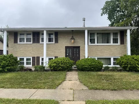 8140 Odell Ave, Bridgeview, IL 60455