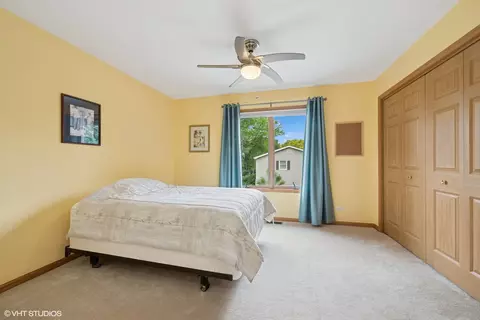 Bedroom - 810 Tamarac Dr, Algonquin, IL 60102 photo 3 of 3