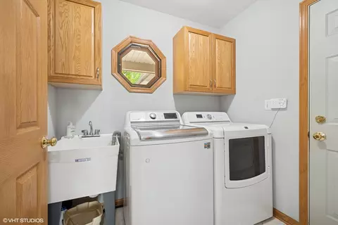 Other - 810 Tamarac Dr, Algonquin, IL 60102 photo 1 of 6