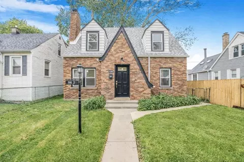 9602 S Troy Ave, Evergreen Park, IL 60805