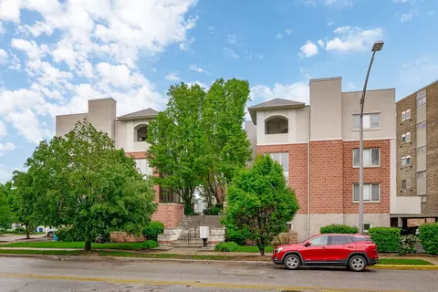 210 Des Plaines Ave #B, Forest Park, IL 60130