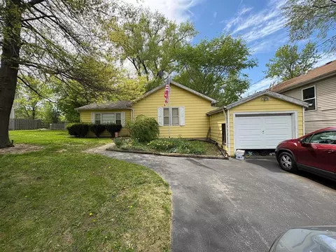 35694 N Helendale Rd, Ingleside, IL 60041